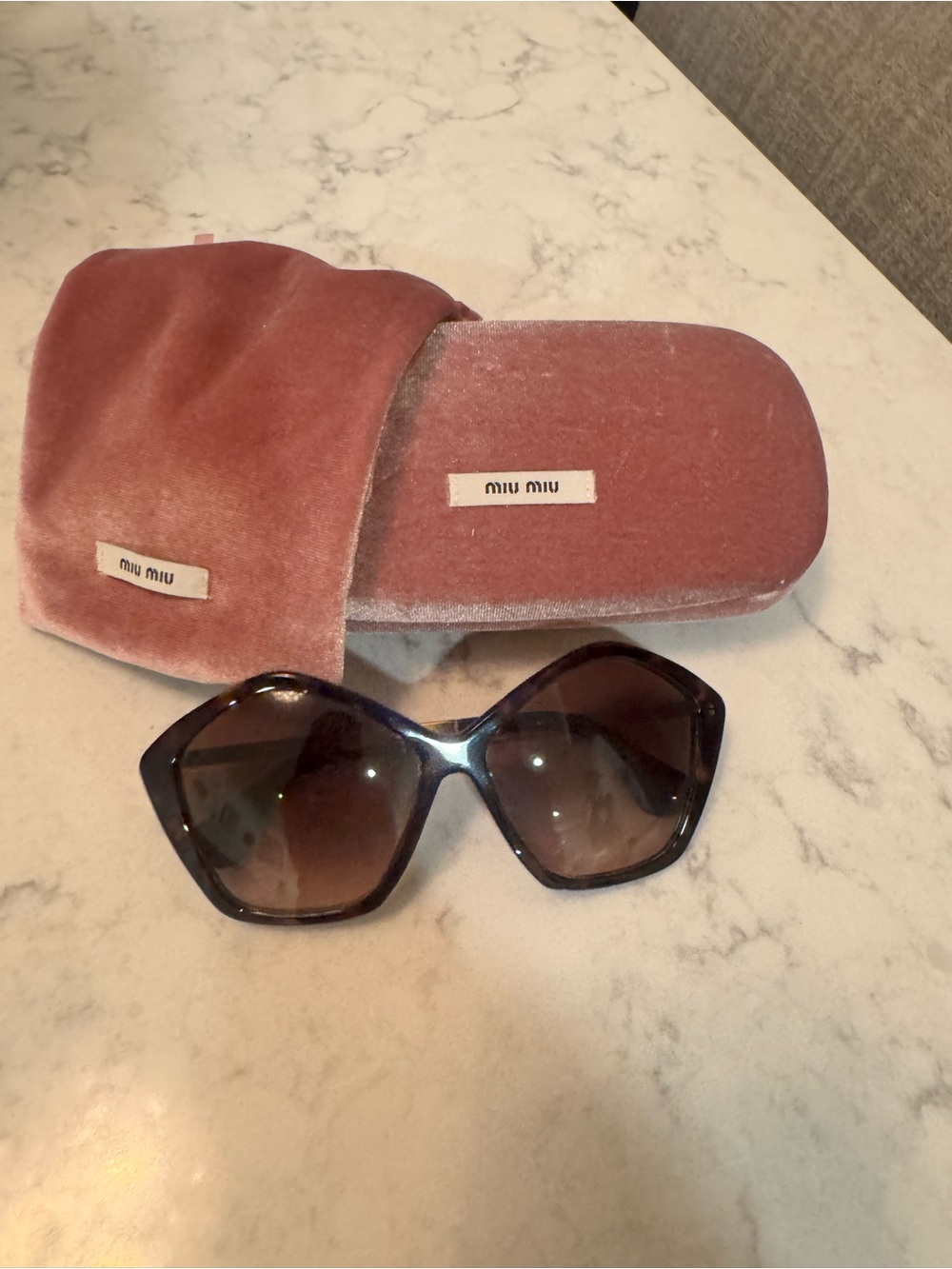 Miu Miu Oversized Brown Gradient Sunglasses SMU 570 + Case